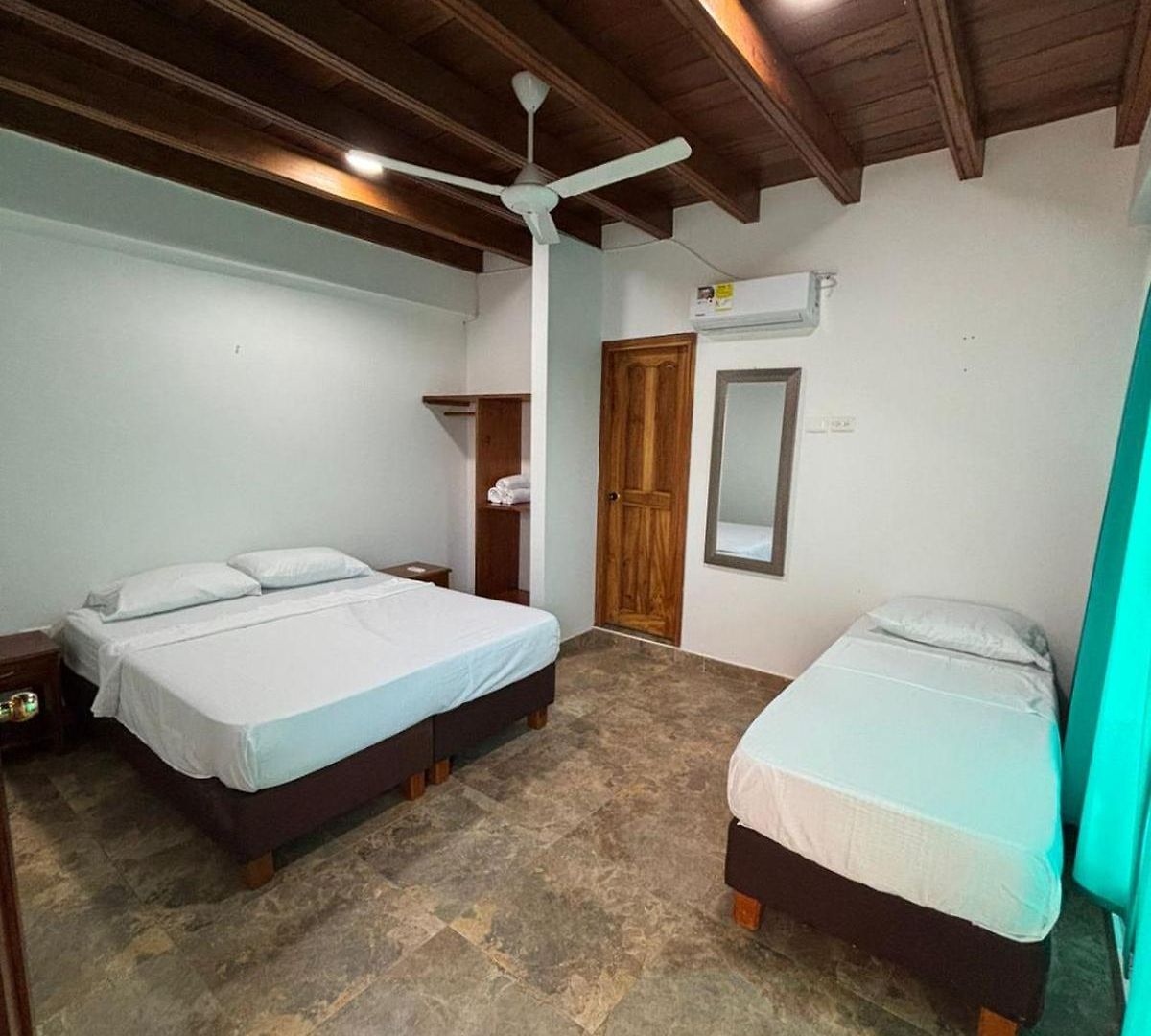 Pinos Club Manzanillo Hotel 3*