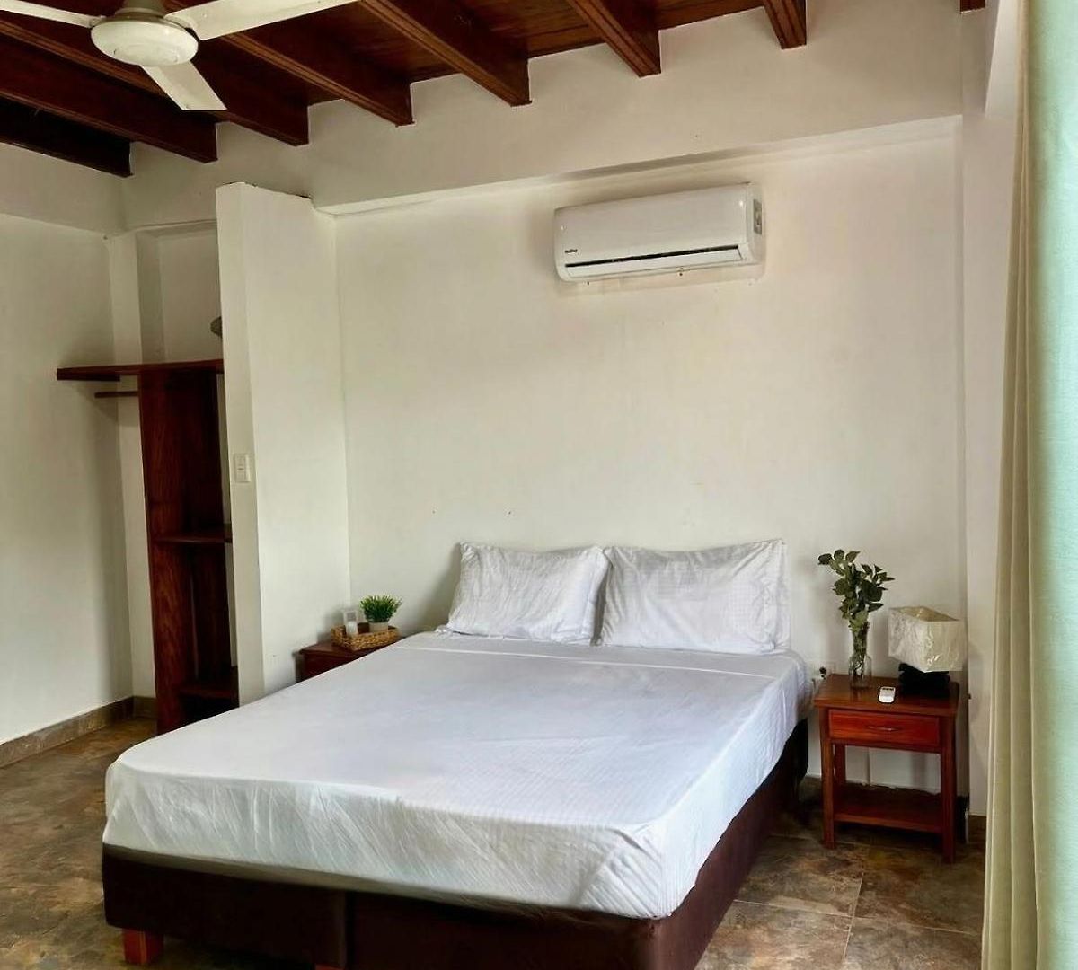 Hotel Pinos Club Manzanillo 3*