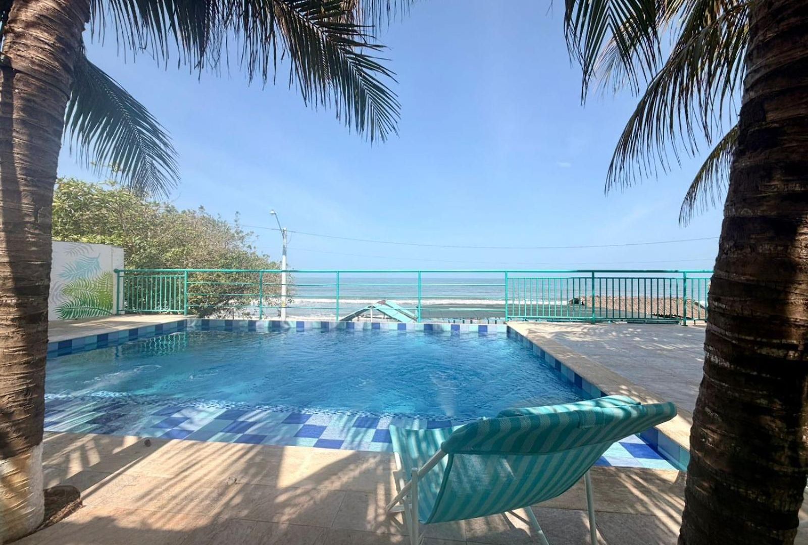 Hotel Pinos Club Manzanillo