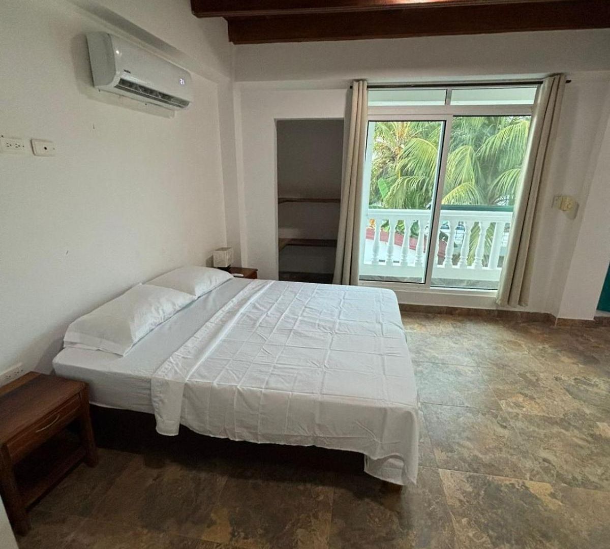Hotel Pinos Club Manzanillo