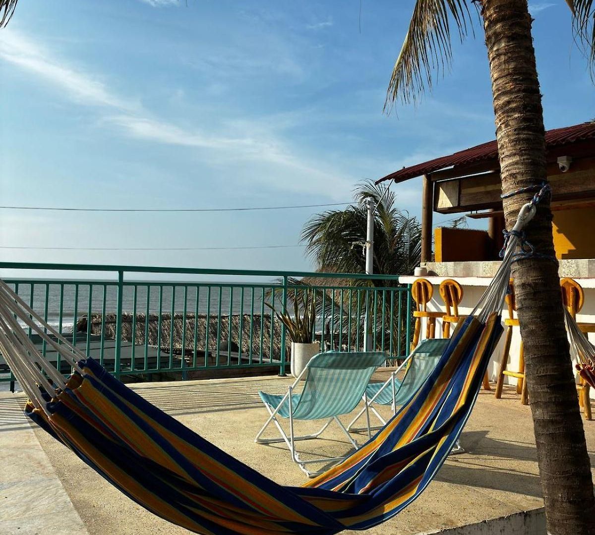 Pinos Club Manzanillo