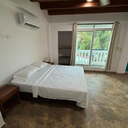 Hotel Pinos Club Manzanillo