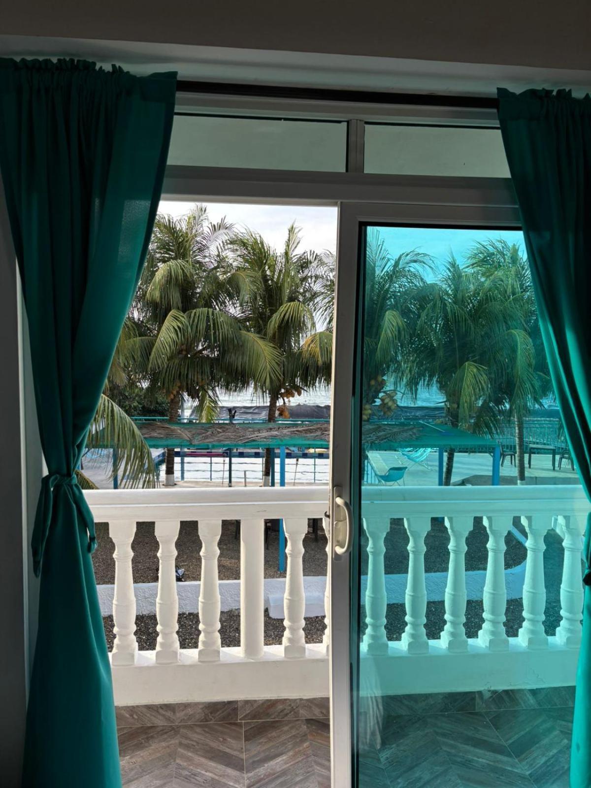 Pinos Club Manzanillo Hotel 3*